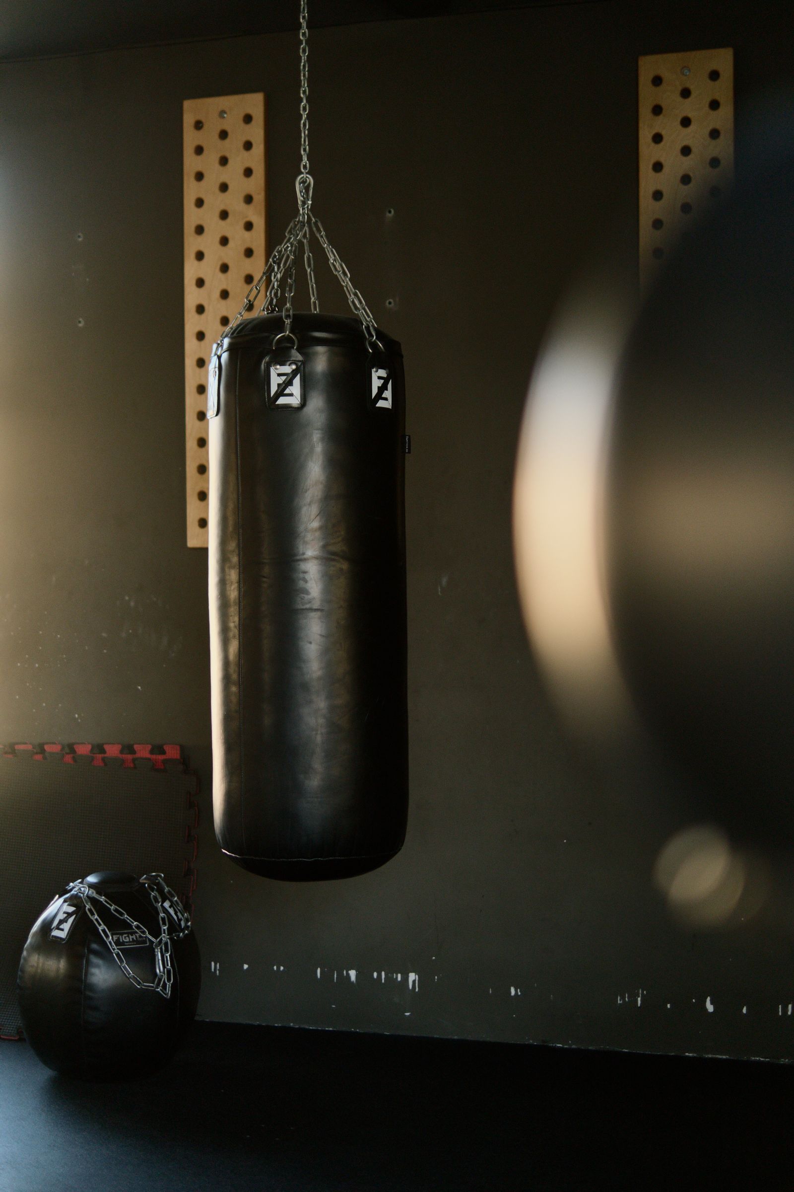 Sac de frappe du studio boxe